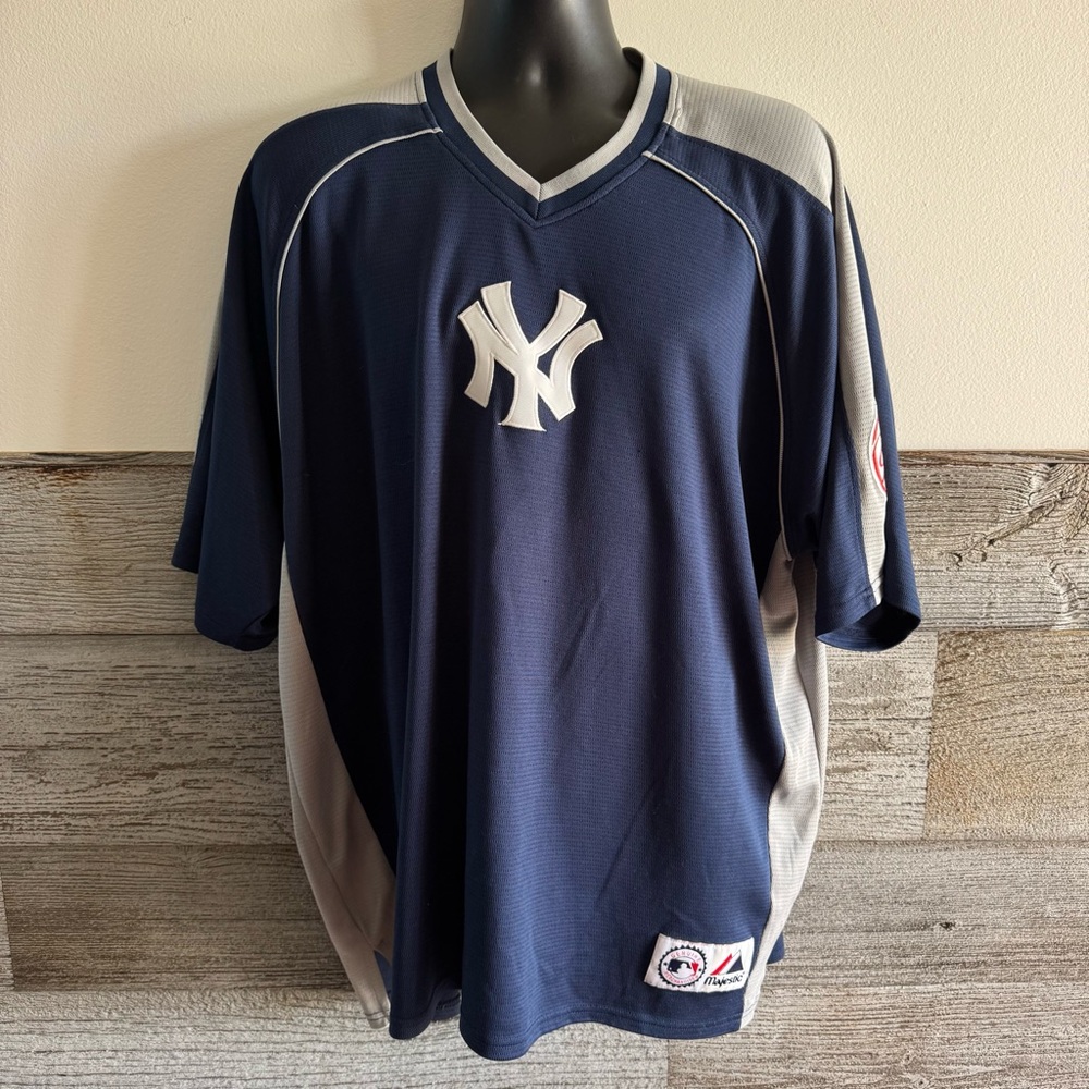 Vintage Majestic New York Yankees Jersey Men’s XL Navy Gray MLB (H1)